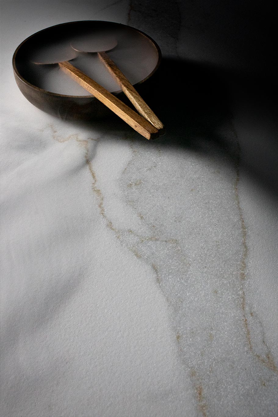 lithotech-blanc-calacatta-gold